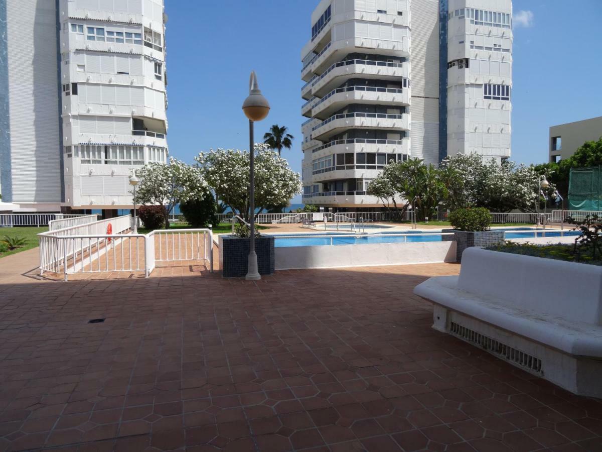 Residencia Pez Espada Torremolinos Exterior foto